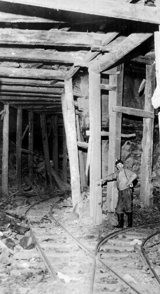 Kilgard Clay mine 1954